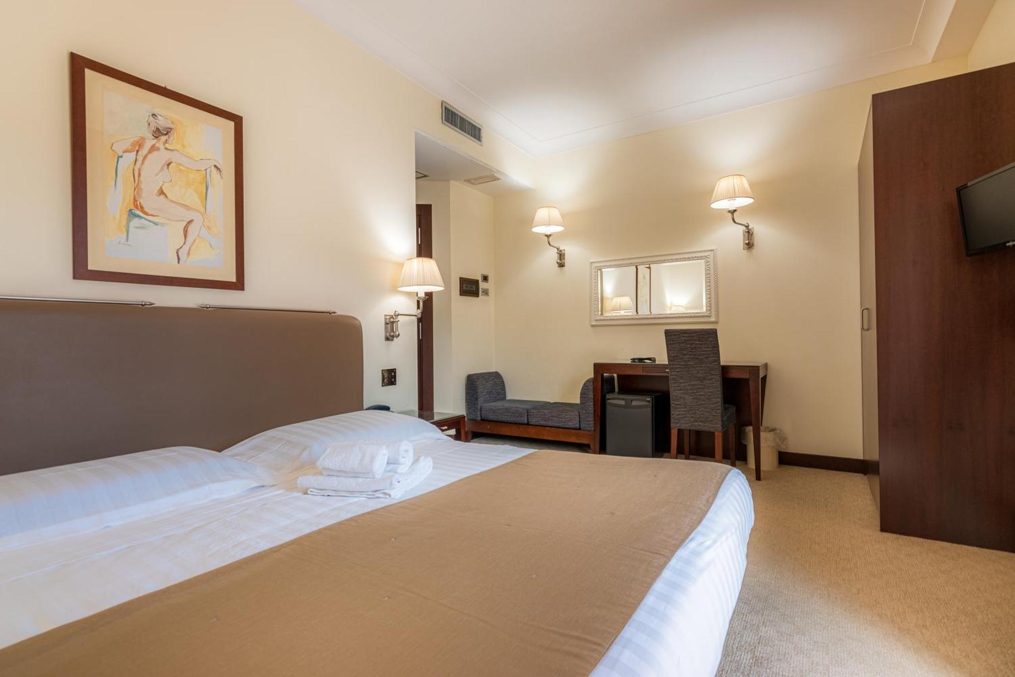 Hotel Cala Del Porto Vibo Valentia Marina Exteriör bild