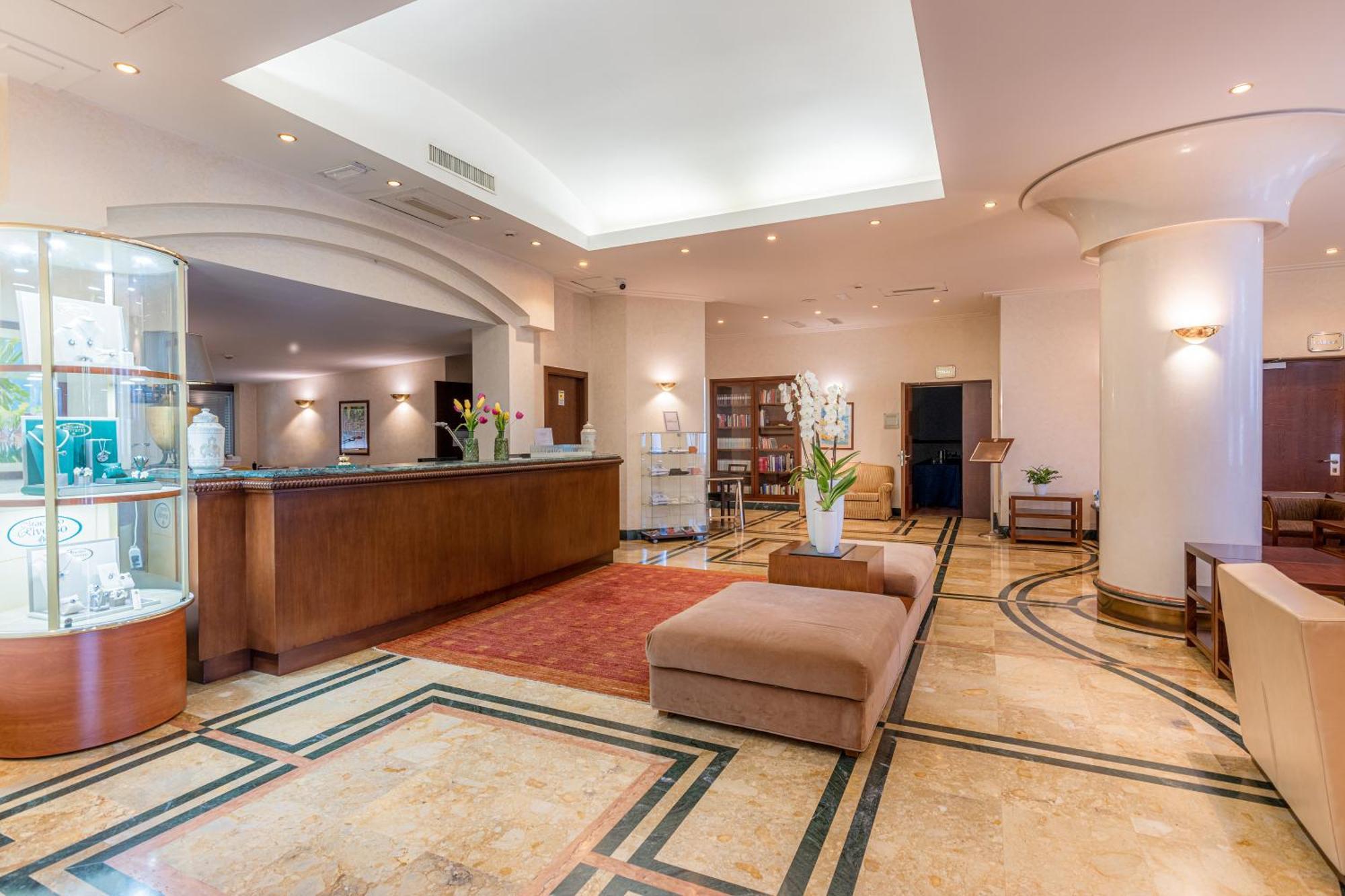 Hotel Cala Del Porto Vibo Valentia Marina Exteriör bild